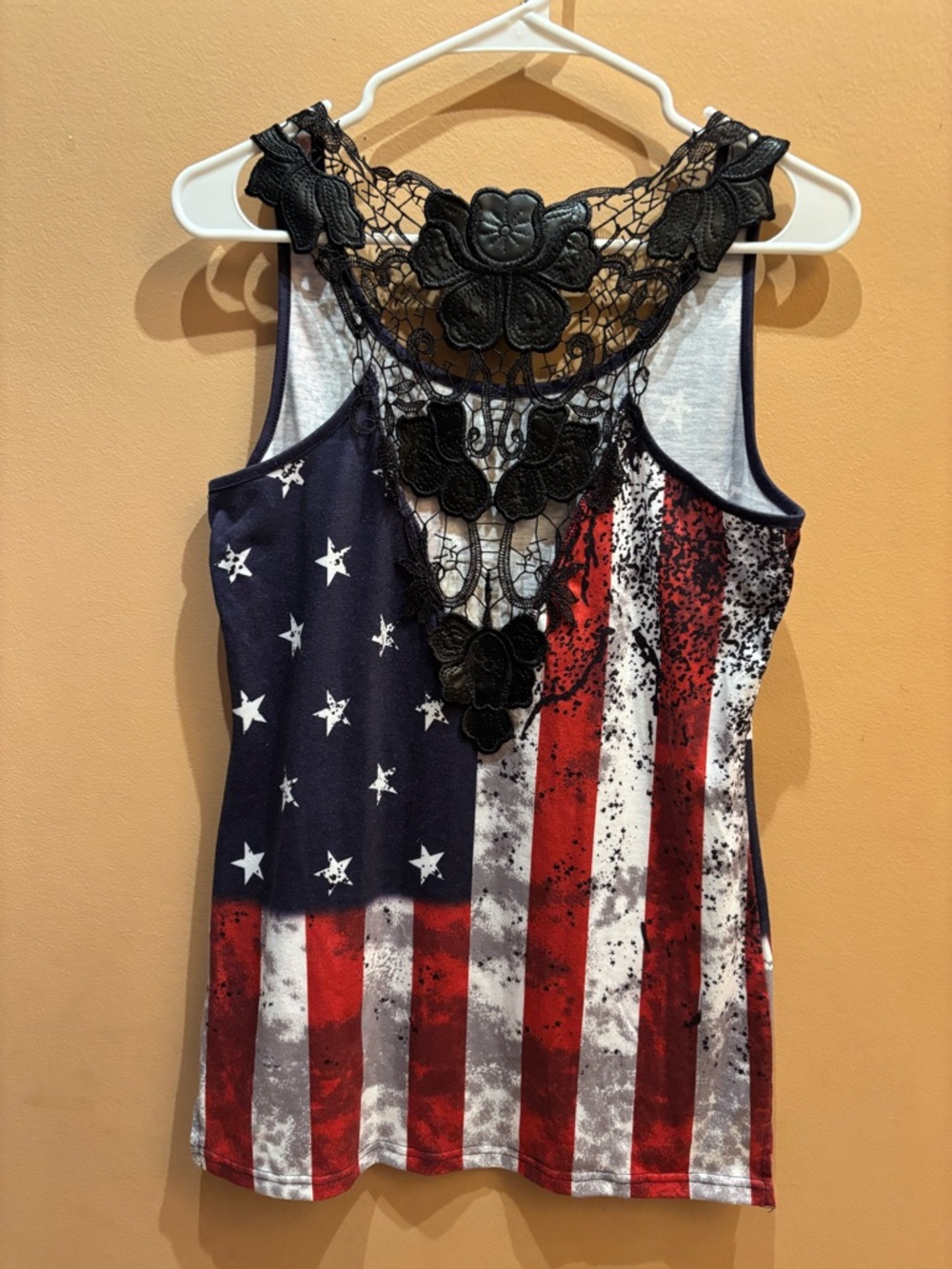 American flag patriotic print tank top a lace cutout back design Size Medium - Picture 4 of 7